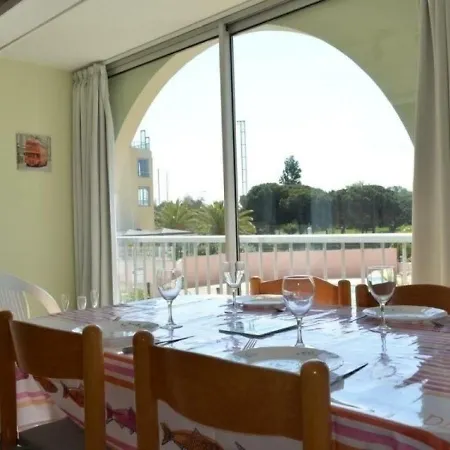 Panoramic Apartment *